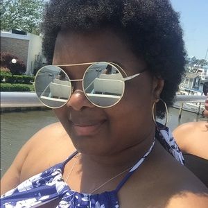 Meet your Posher, Stephanie